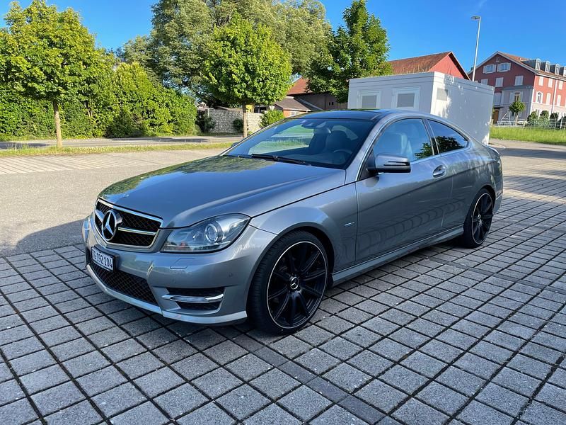 Gebraucht Mercedes C180 156 PS (114 kW) 2012 Coupé