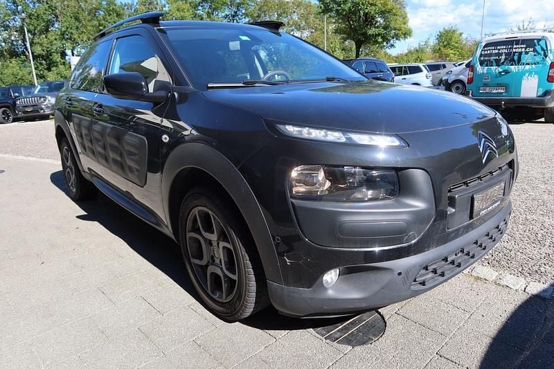 Gebraucht Citroën C4 Cactus Shine 92 PS (67 kW) 2015 Kleinwagen