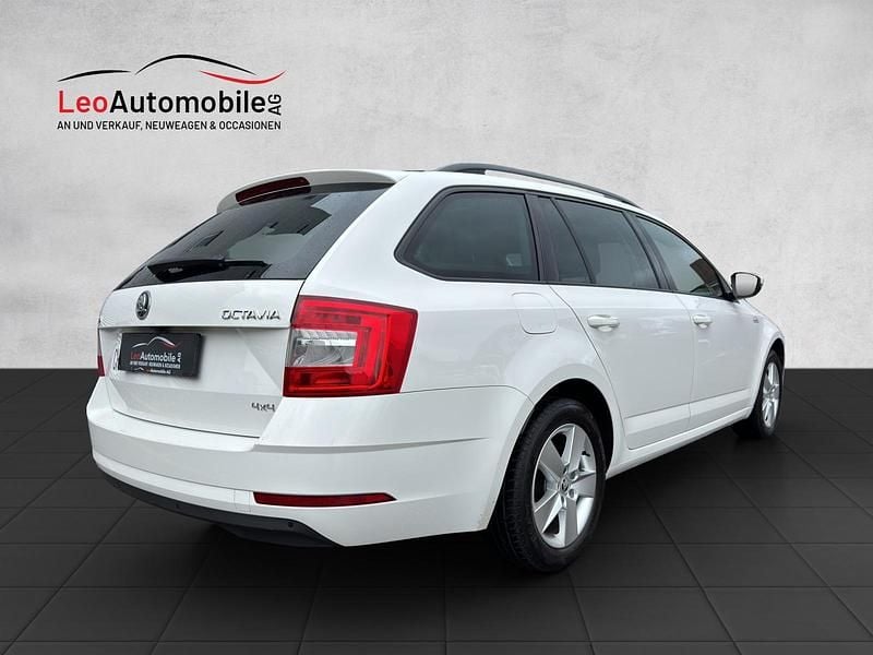 Gebraucht Skoda Octavia Ambition 184 PS (135 kW) 2020 Kombi