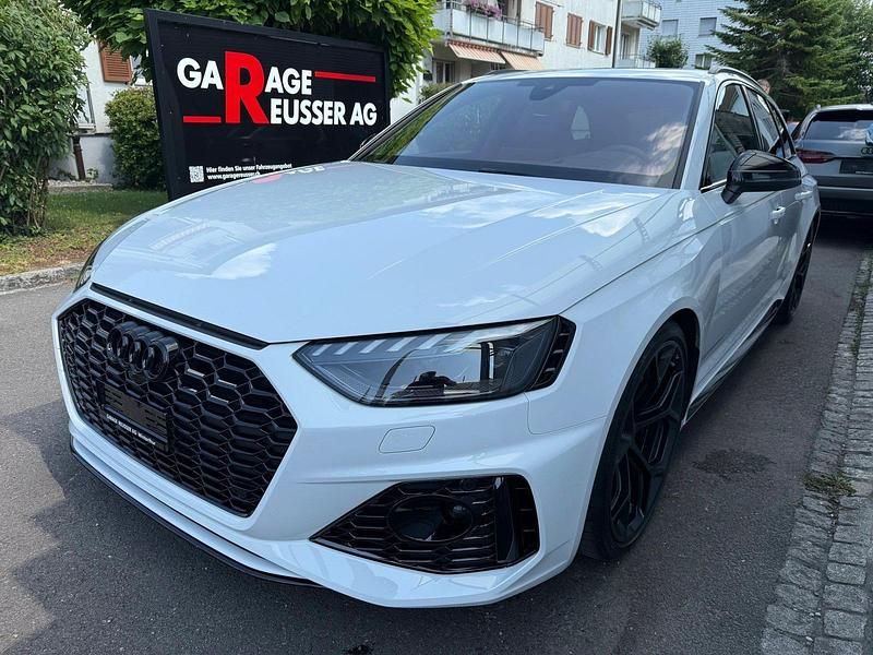Weiss Gebraucht 2024 Audi RS4 Competition Kombi | CHF 74’700 - Bild 1/4