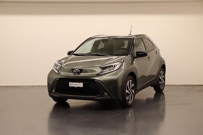 Grün Gebraucht 2023 Toyota Aygo X Active SUV | CHF 15’800 (Superpreis) - Bild 1/4