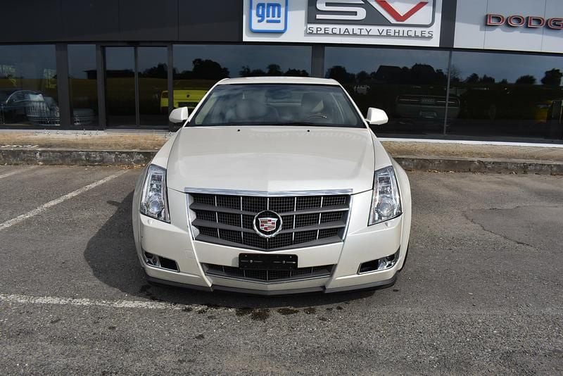 Weiss Gebraucht 2008 Cadillac CTS Limousine | CHF 11’900 - Bild 1/4