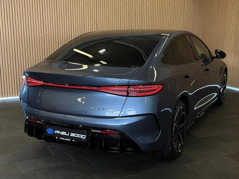 Neu BYD Seal 389 kW (530 PS) 2026 Gray Limousine