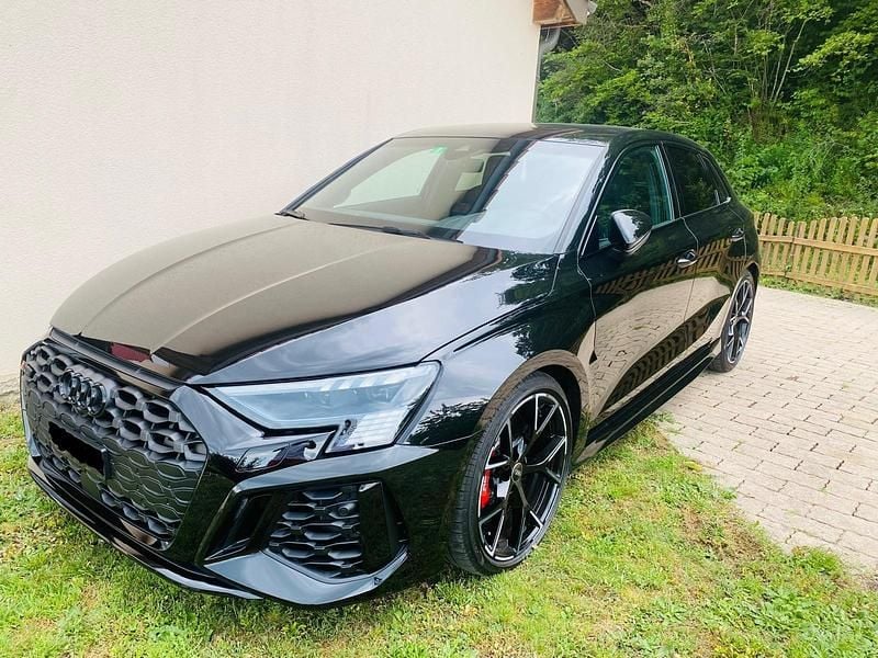 Gebraucht 2023 Audi RS3 Sportback Kleinwagen | CHF 57’000 (Fairer Preis) - Bild 1/4
