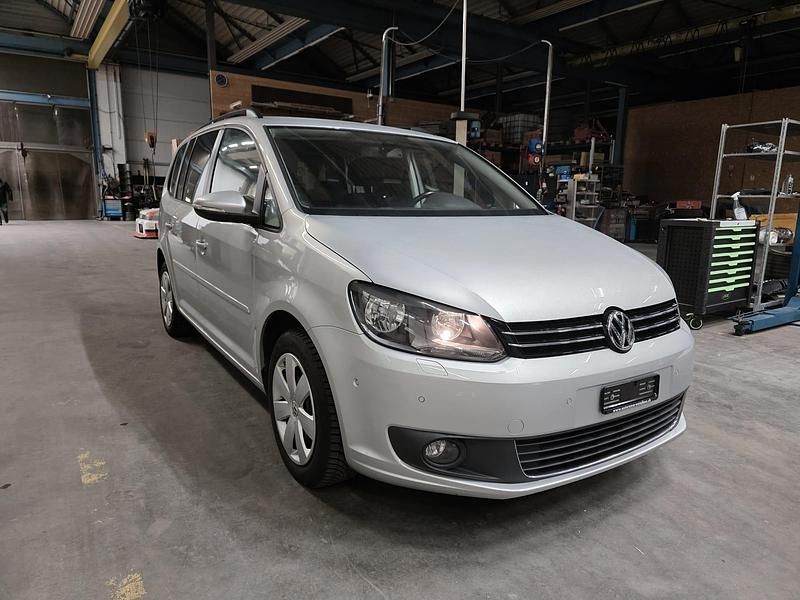 Gebraucht VW Touran Cup 140 PS (102 kW) 2015 Van / Kleinbus