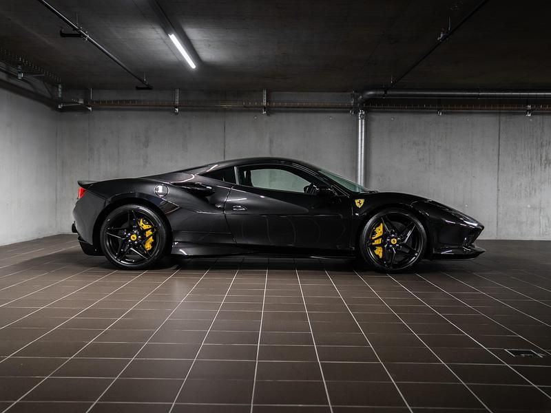Gebraucht Ferrari F8 720 PS (529 kW) 2021