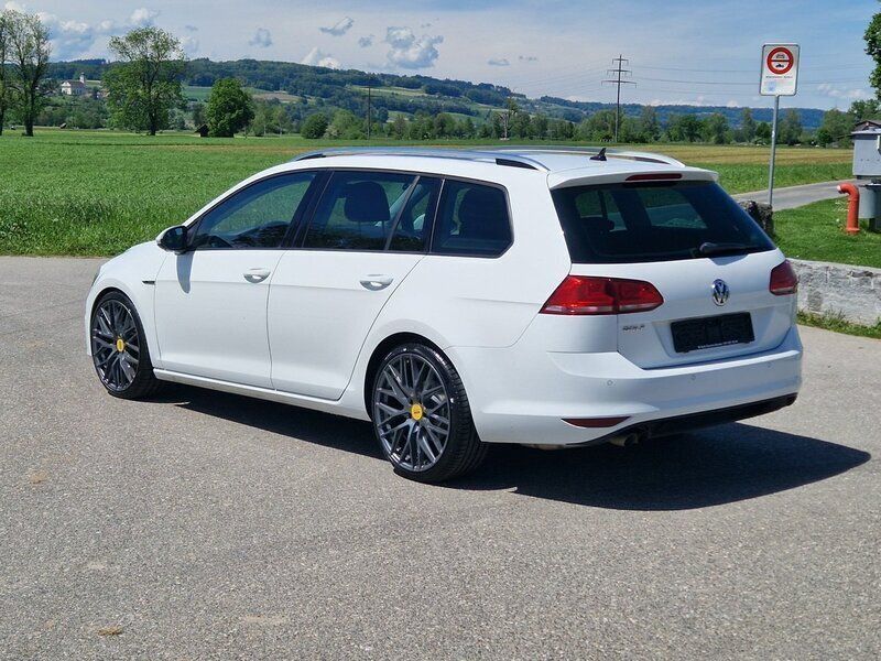 Gebraucht VW Golf VII LOUNGE 150 PS (110 kW) 2015 Kombi