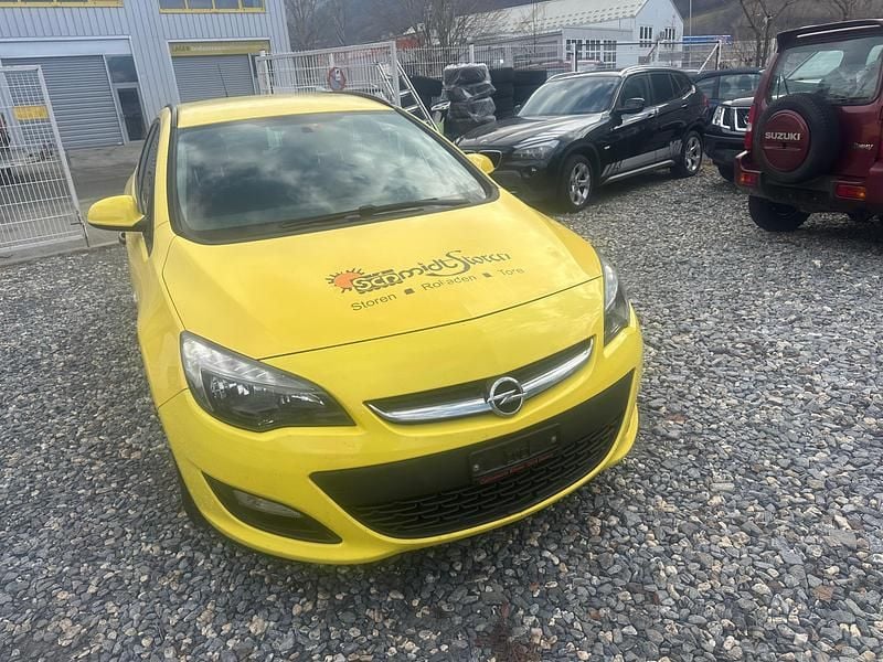 Gebraucht Opel Astra 110 PS (80 kW) 2014 Kombi