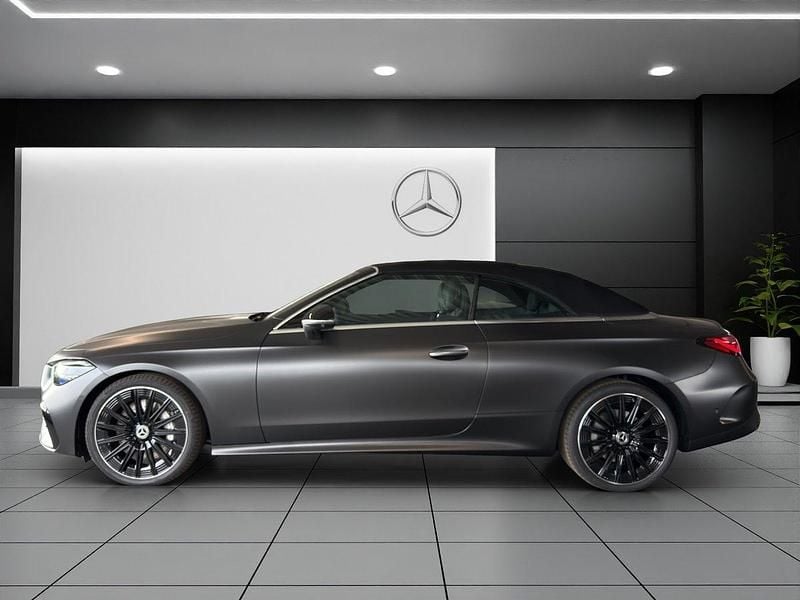 Gebraucht Mercedes CLE450 380 PS (279 kW) 2025 Schwarz Cabrio