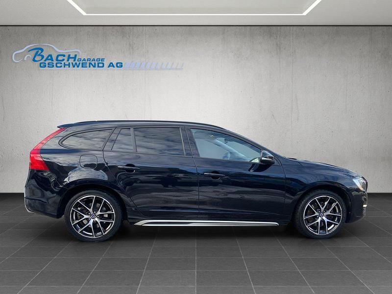 Gebraucht Volvo V60 215 PS (158 kW) 2014 Kombi