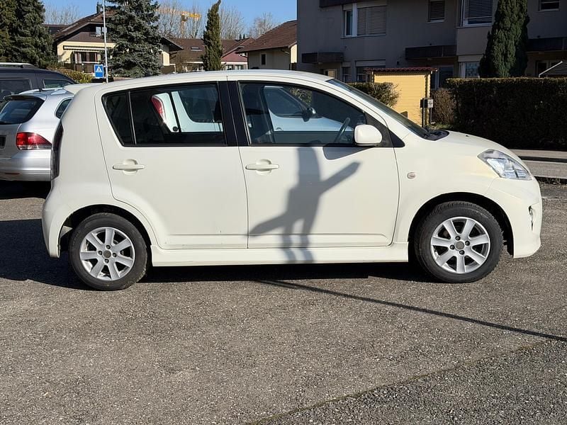 Gebraucht Daihatsu Sirion 91 PS (66 kW) 2008 Kleinwagen