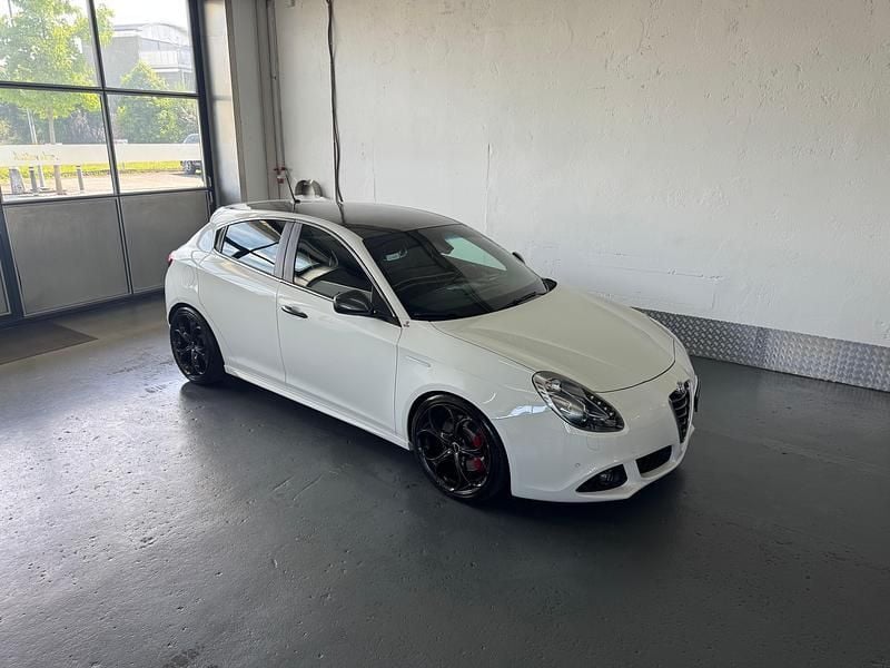 Gebraucht 2015 Alfa Romeo Giulietta Quadrifoglio Verde Kleinwagen | CHF 14’900 - Bild 1/4