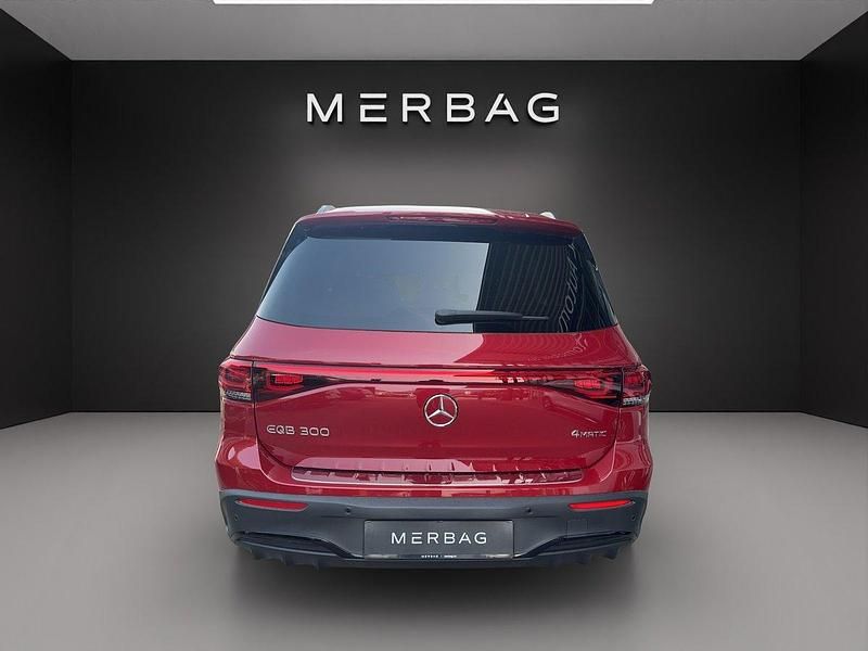 Gebraucht Mercedes EQB300 AMG line 168 kW (229 PS) 2023 Rot SUV