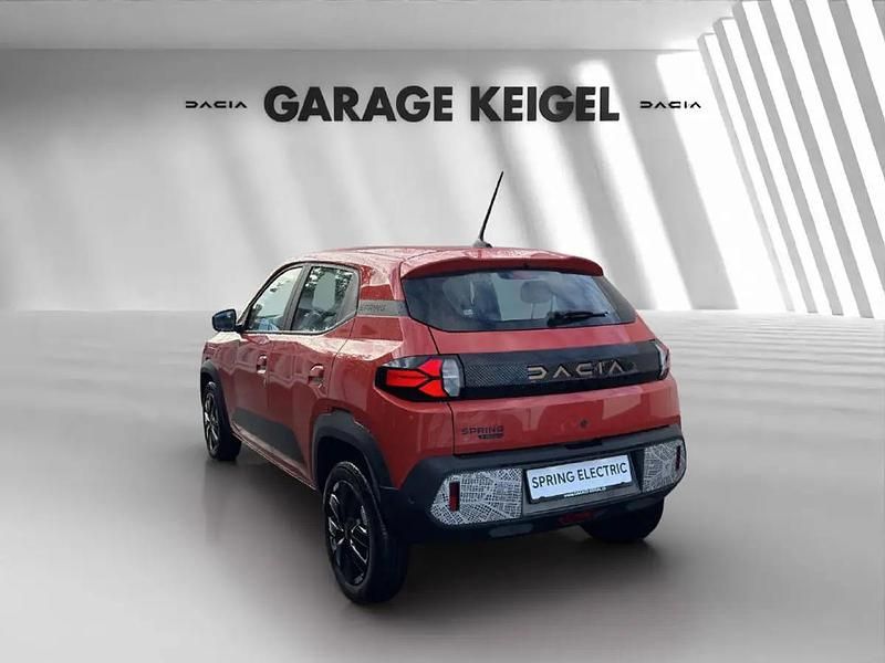 Neu Dacia Spring Extreme 47 kW (65 PS) 2025 Rot Kleinwagen
