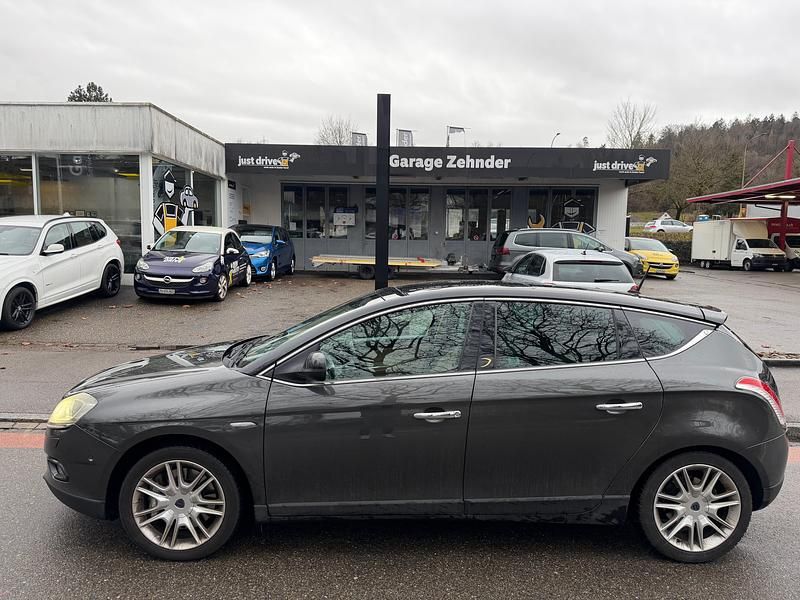Gebraucht Lancia Delta 200 PS (147 kW) 2010 Kleinwagen