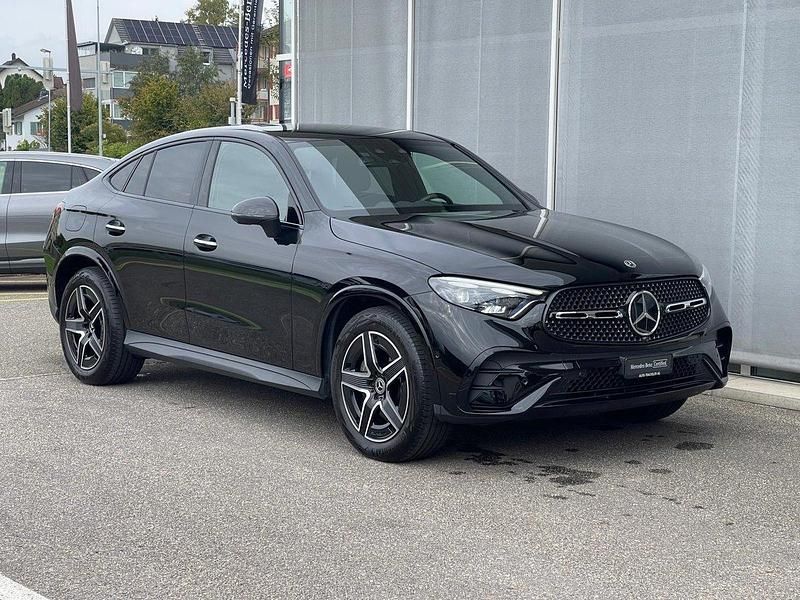 Gebraucht Mercedes GLC300 258 PS (189 kW) 2024 Coupé