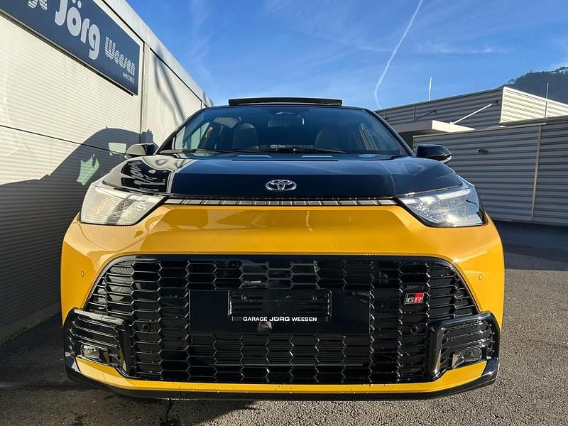 Neu Toyota Aygo X Sport 116 PS (85 kW) 2025 Gelb SUV
