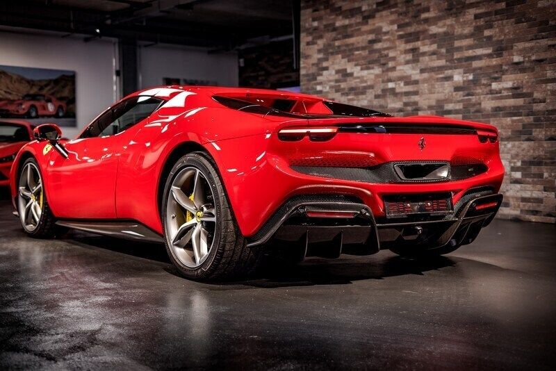 Gebraucht Ferrari 296 830 PS (610 kW) 2024