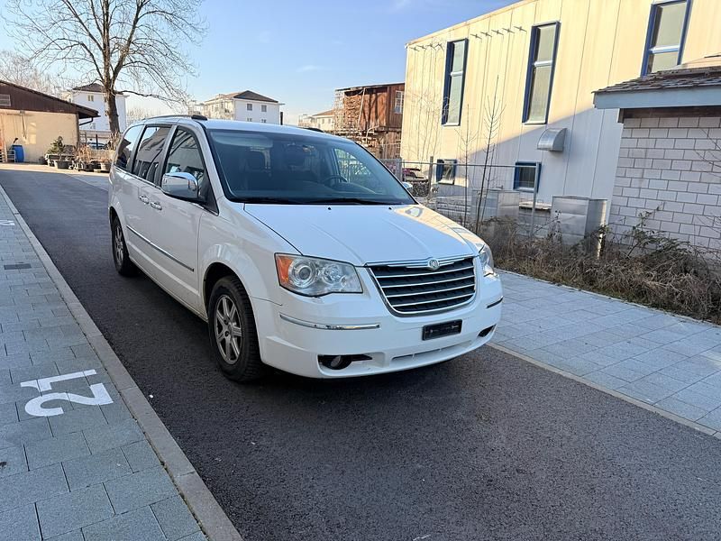 Gebraucht Chrysler Grand Voyager Clasic 163 PS (119 kW) 2010 Van / Kleinbus