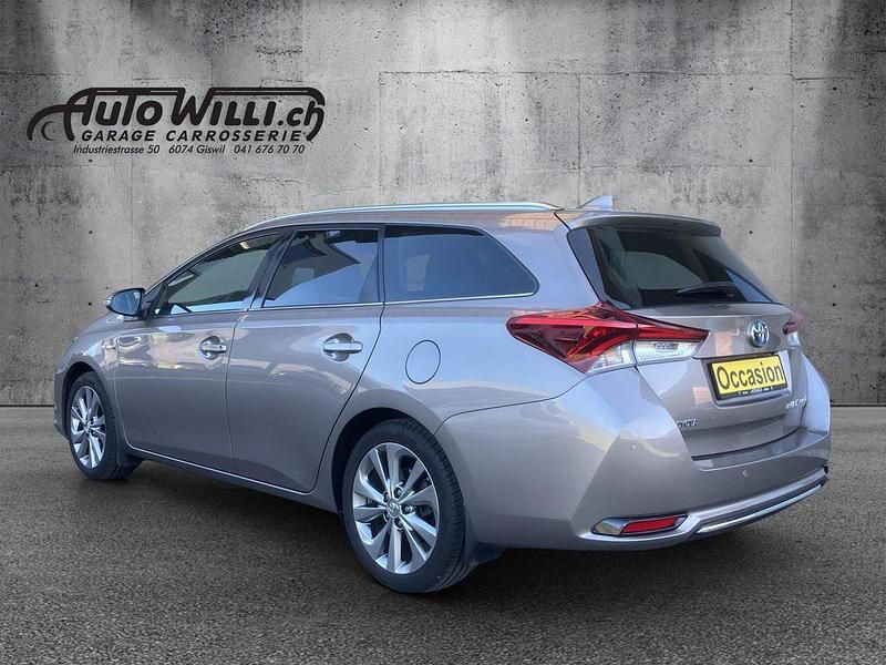 Gebraucht Toyota Auris Touring Sports Premium 136 PS (100 kW) 2016 Bronze Kombi