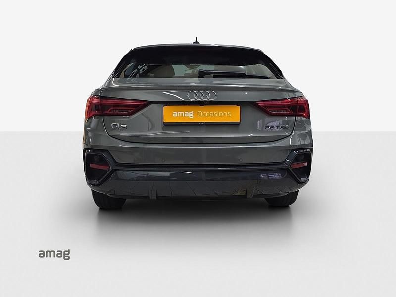 Gebraucht Audi Q3 Sportback Attraction 150 PS (110 kW) 2021 Chronosgrau metallic SUV