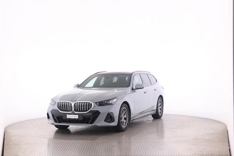 Gebraucht BMW 520 Comfort Edition 208 PS (152 kW) 2024 Grau Kombi