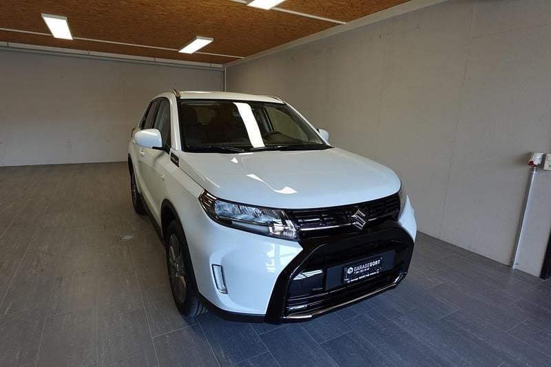 Neu Suzuki Vitara 110 PS (80 kW) 2025 SUV