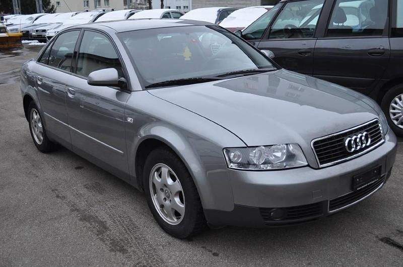 Gebraucht Audi A4 130 PS (95 kW) 2003 Grau, metallic Limousine