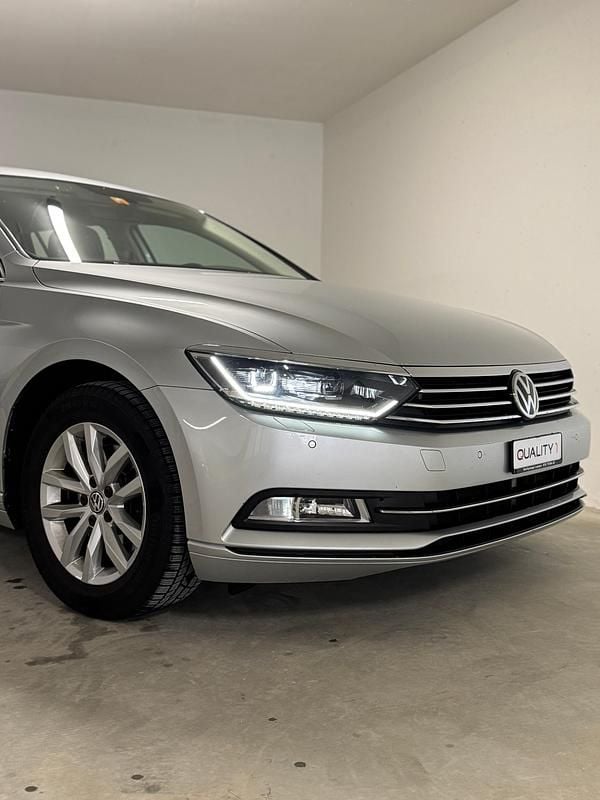 Gebraucht VW Passat Trendline 150 PS (110 kW) 2019 Kombi