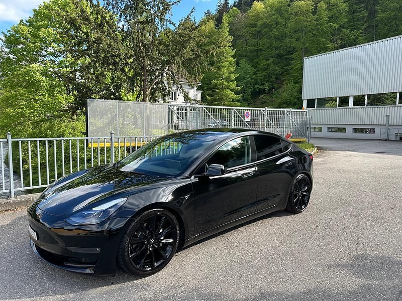 Gebraucht 2022 Tesla Model 3 Long Range AWD Limousine | CHF 26’999 (Etwas zu teuer) - Bild 1/4