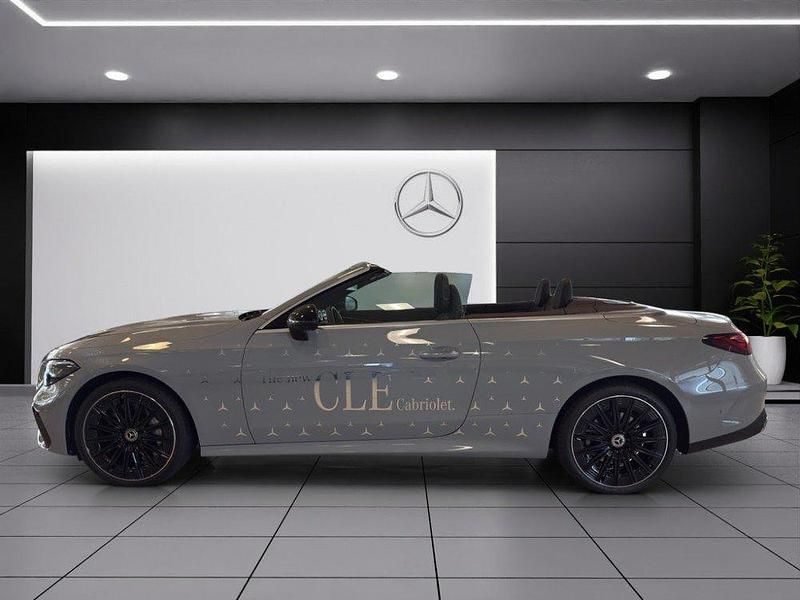 Neu Mercedes CLE450 380 PS (279 kW) 2025 Silber Cabrio