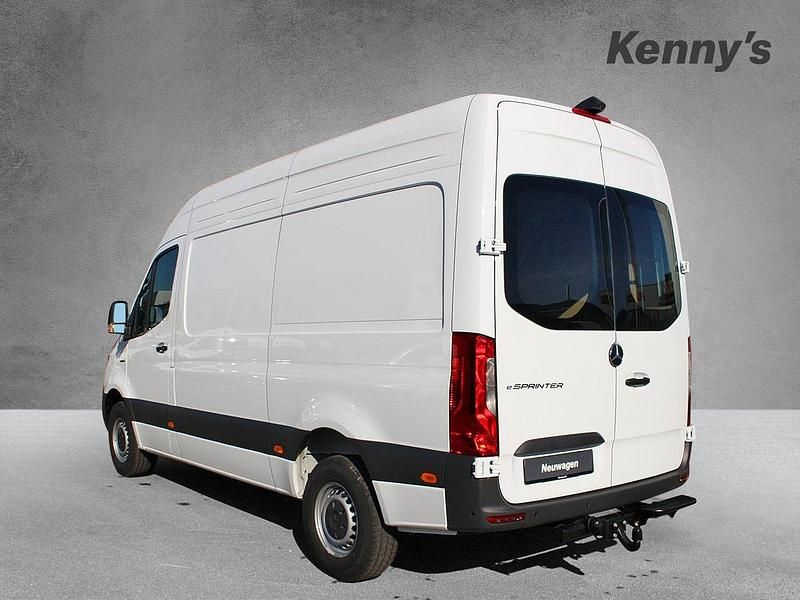 Gebraucht Mercedes E-Sprinter 150 kW (204 PS) 2024 Van