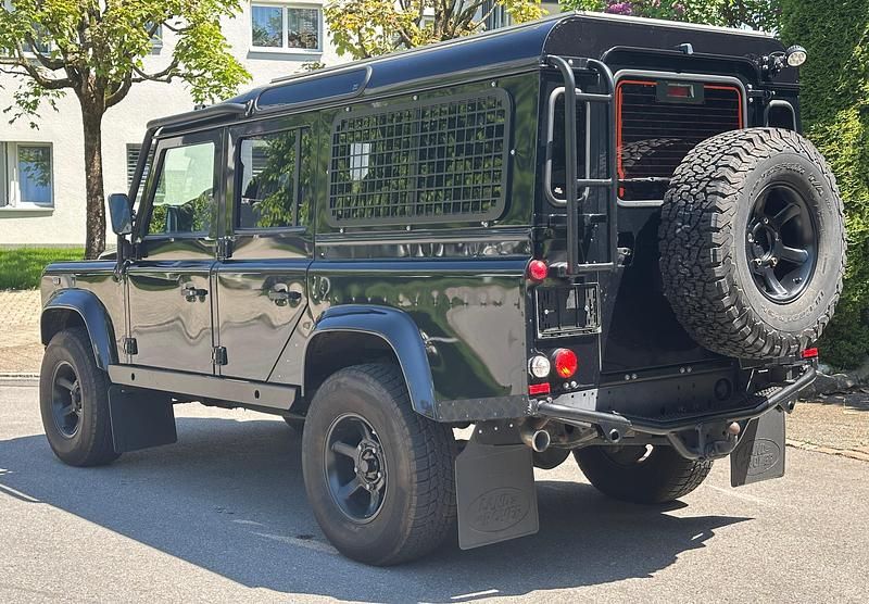 Gebraucht Land Rover Defender 122 PS (89 kW) 2012 SUV