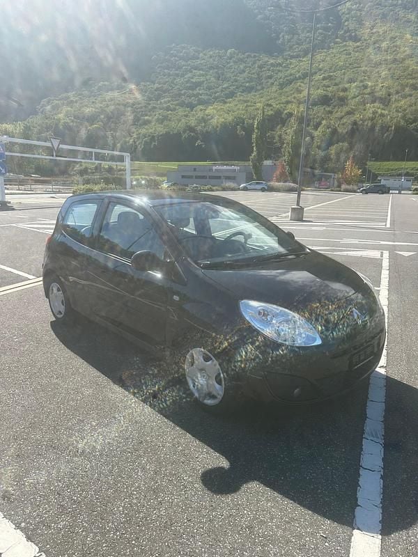 Gebraucht 2010 Renault Twingo Expression Kleinwagen | CHF 3’900 (Teuer) - Bild 1/4