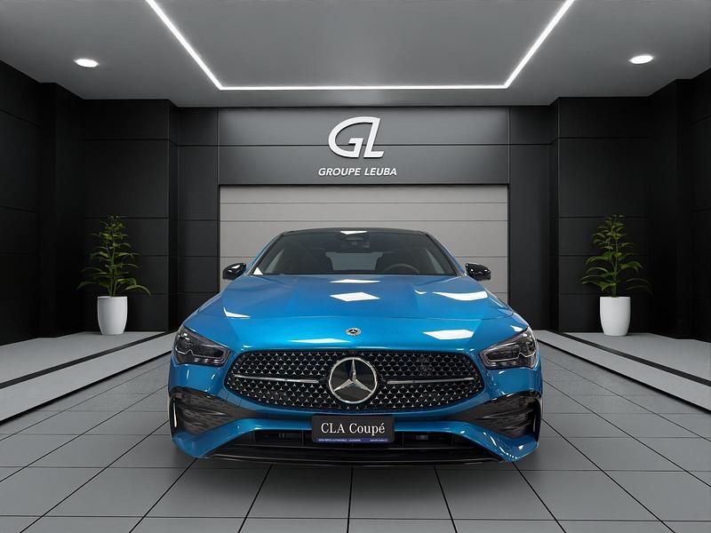 Neu Mercedes CLA250e 224 PS (164 kW) 2025 Blau Limousine