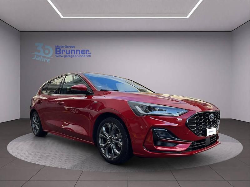 Rot Gebraucht 2024 Ford Focus ST Limousine | CHF 23’800 (Fairer Preis) - Bild 1/4