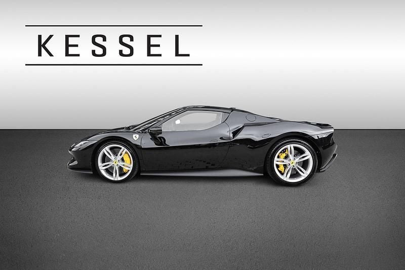 Gebraucht Ferrari 296 830 PS (610 kW) 2022 Schwarz Coupé