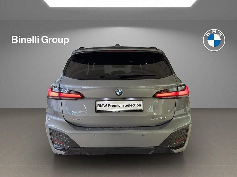 Gebraucht BMW 223 Active Tourer M Sport 211 PS (155 kW) 2024 Van / Kleinbus