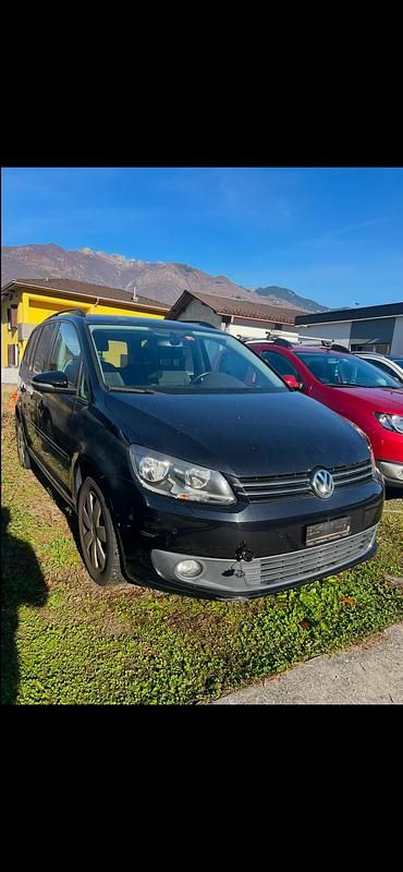 Gebraucht 2012 VW Touran Highline Van / Kleinbus | CHF 2’200 (Superpreis) - Bild 1/4