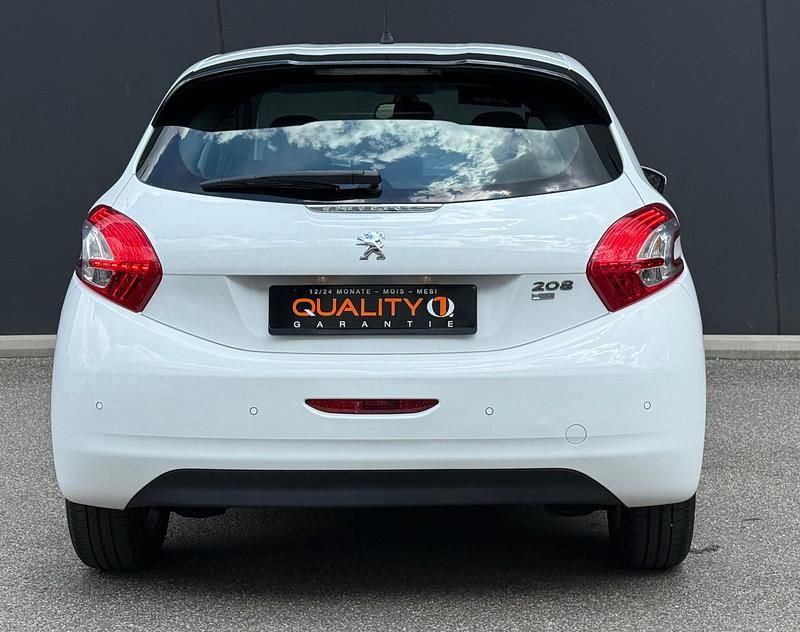 Gebraucht Peugeot 208 Active 68 PS (50 kW) 2014 Kleinwagen