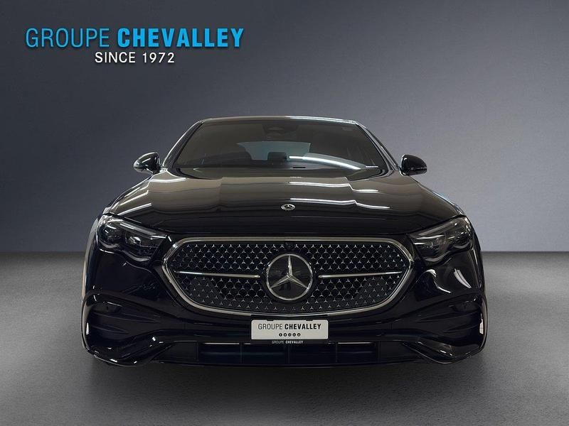 Neu Mercedes E300 204 PS (150 kW) 2025 Schwarz Limousine