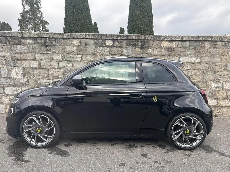 Schwarz Neu 2025 Fiat 500e Abarth Kleinwagen | CHF 37’850 - Bild 1/4