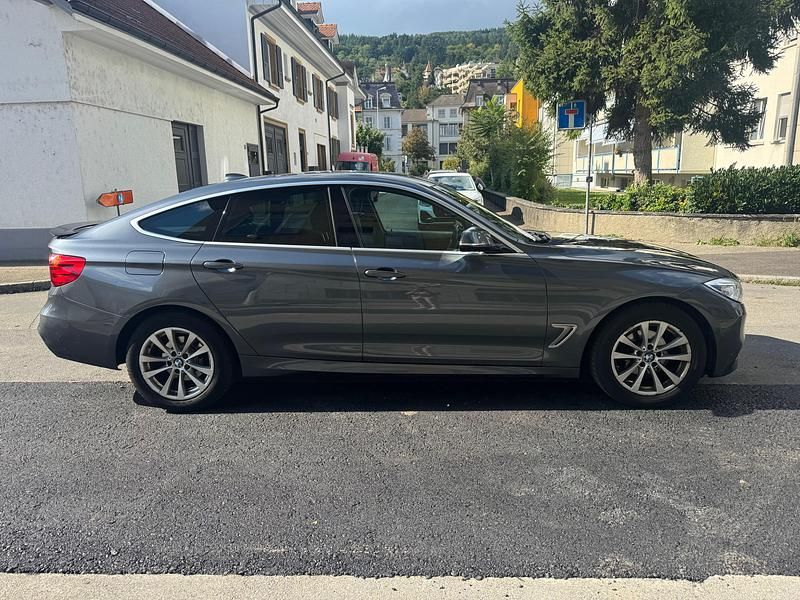 Gebraucht BMW 320 Gran Turismo Sport Line 184 PS (135 kW) 2015