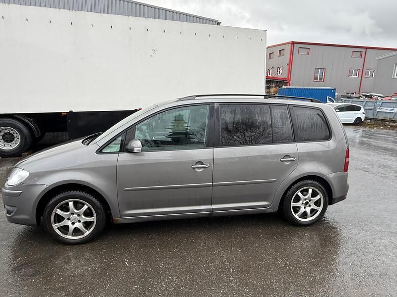 Gebraucht VW Touran Trendline 140 PS (102 kW) 2008 Van / Kleinbus
