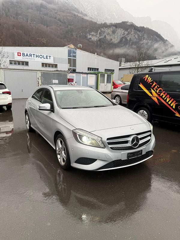 Gebraucht Mercedes A200 AMG line 136 PS (100 kW) 2015