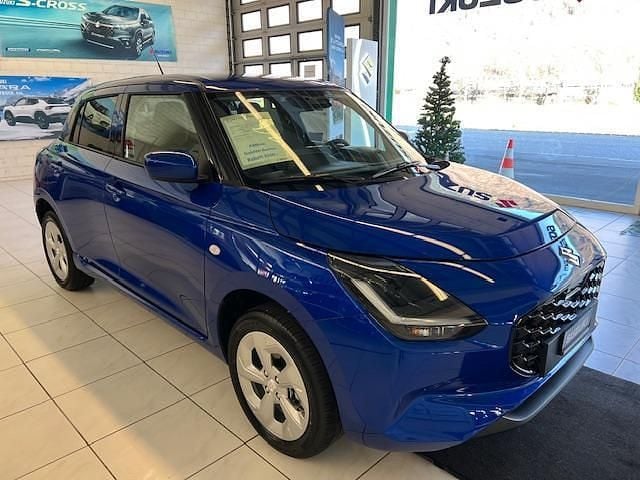 Neu Suzuki Swift 82 PS (60 kW) 2025 Blau Limousine