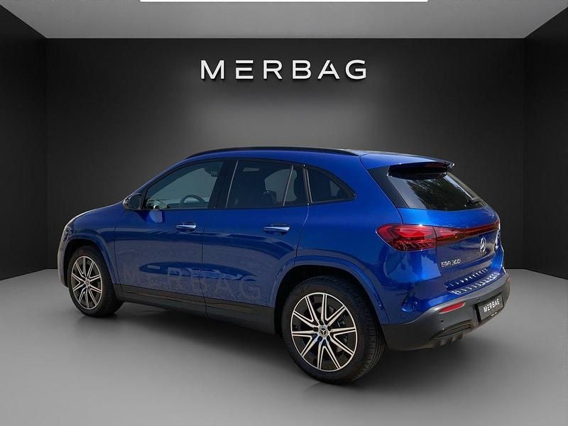 Gebraucht Mercedes EQA300 AMG line 168 kW (229 PS) 2023 Blau SUV