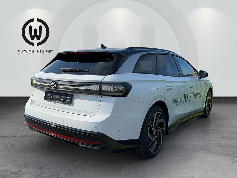 Gebraucht VW ID.7 Pro 210 kW (286 PS) 2024 Weiss Kombi