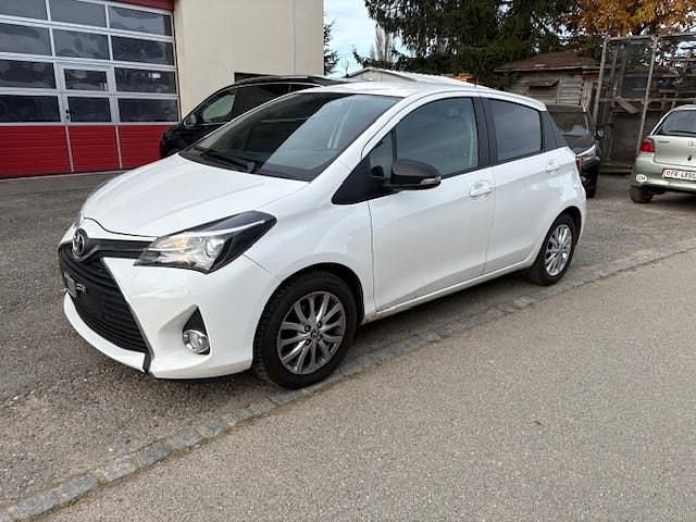Gebraucht Toyota Yaris Multidrive S 99 PS (72 kW) 2015 Kleinwagen