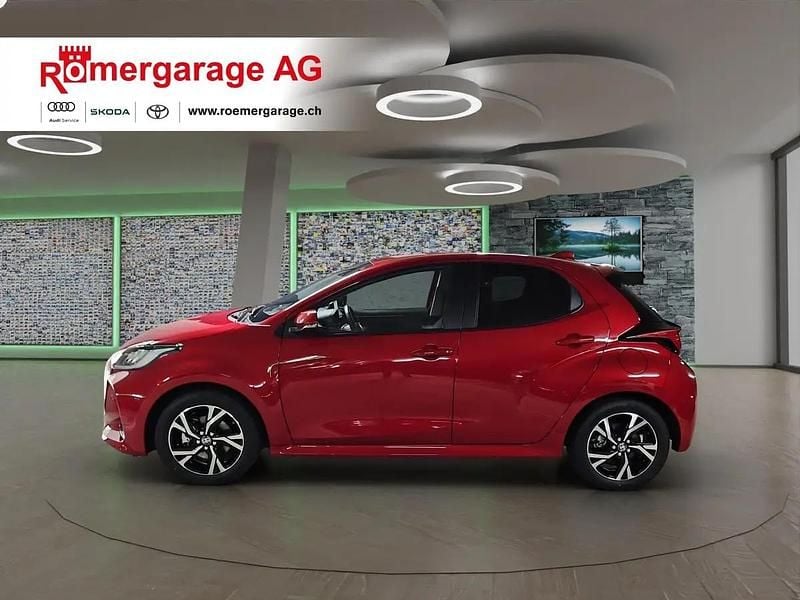 Gebraucht Toyota Yaris Hybrid Trend 113 PS (83 kW) 2026 Rot